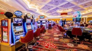 Phân biệt casino trực tuyến và casino truyền thống