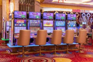 Đối với sòng bài Casino ở Việt Nam bạn sẽ được trải nghiệm chơi bài